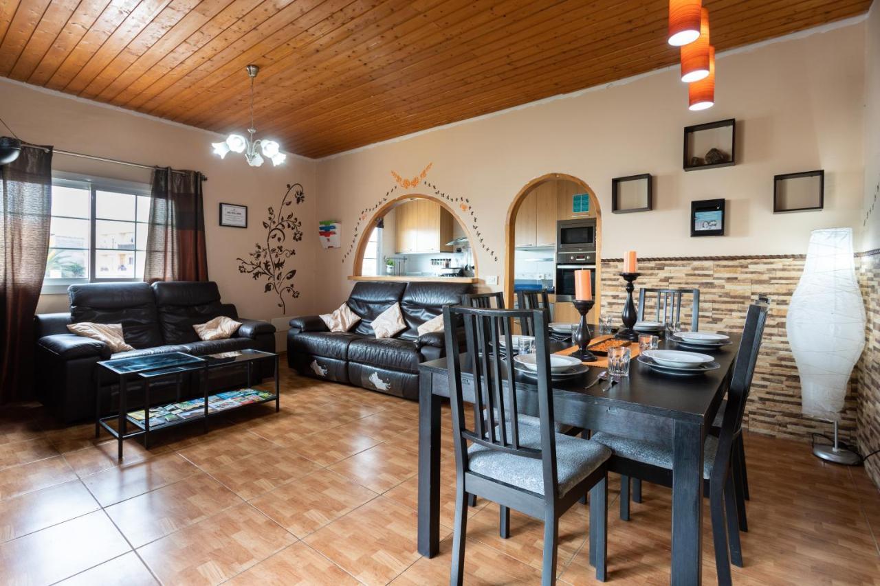 Villa Blanca Tenerife - Private Rooms - Terrace And Bbq, 5 Minutes From The Beach And Airport Сан-Исидро Экстерьер фото