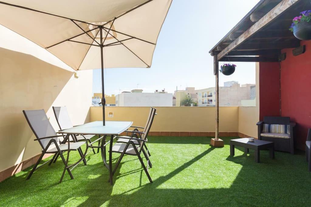 Villa Blanca Tenerife - Private Rooms - Terrace And Bbq, 5 Minutes From The Beach And Airport Сан-Исидро Экстерьер фото